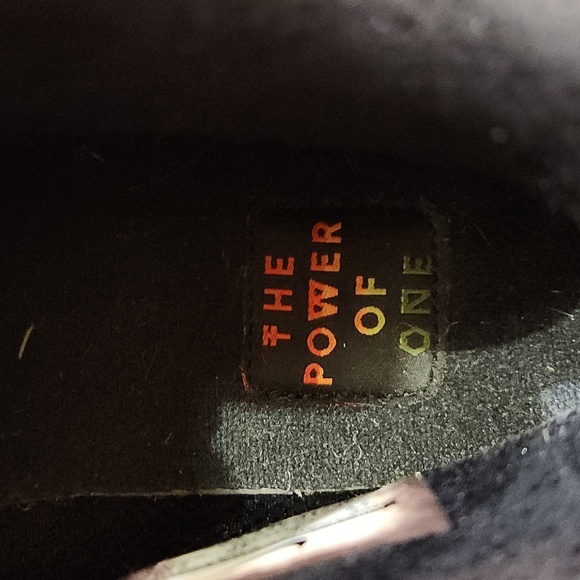 Nike Kyrie 2 Boys Size 7 Black History Month Edition Shoes Sneakers - Picture 6 of 8